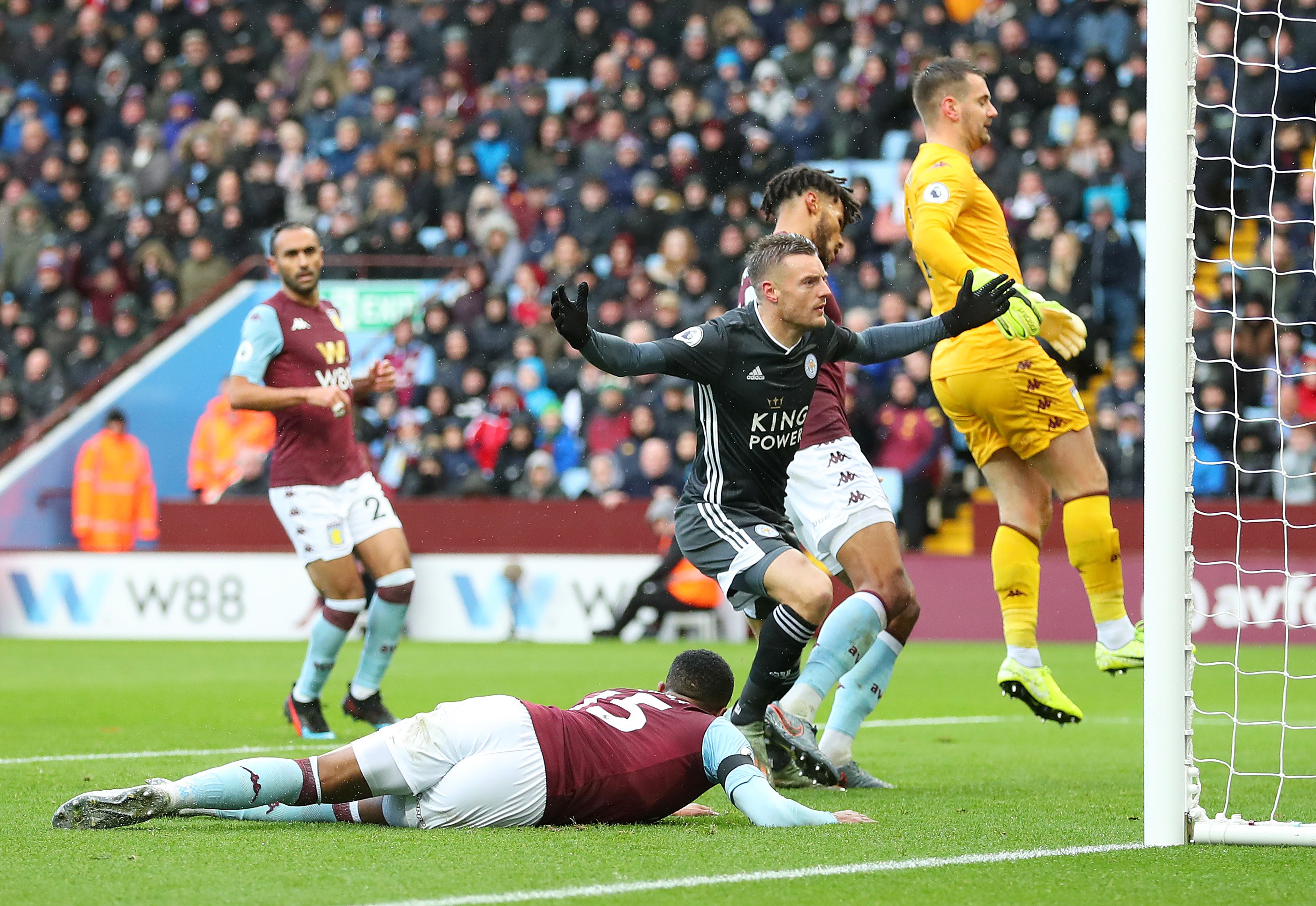 现仍然让他 现仍然让他